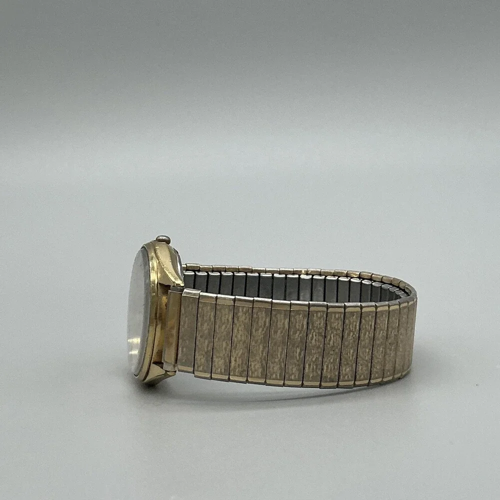 Vintage Seiko Mens Watch 34mm Gold Tone Stretch Band Date 8222-7009 New Battery